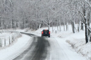 cruise control with full gas tank on snow covered roads